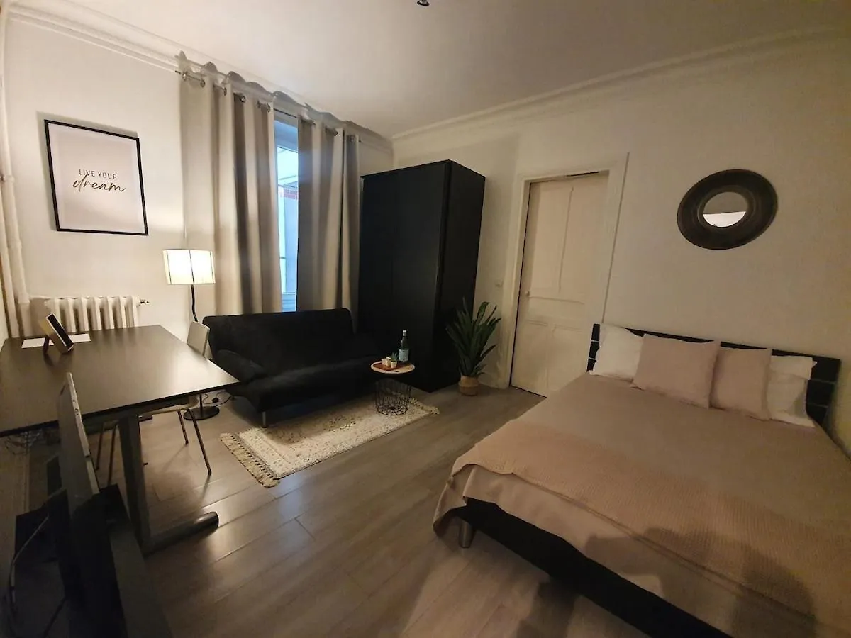 Modern And Cozy Studio 2 Minutes From Porte D'Orleans Paris