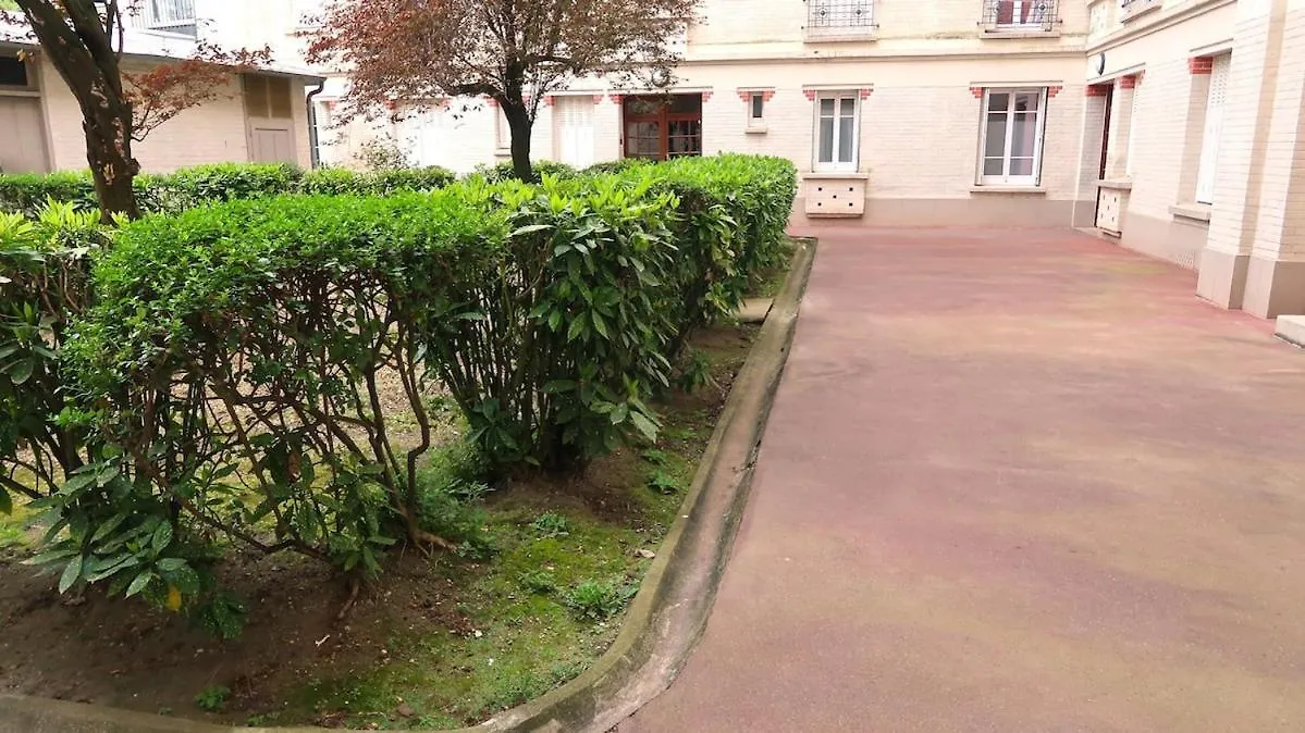 Modern And Cozy Studio 2 Minutes From Porte D'Orleans Paris France